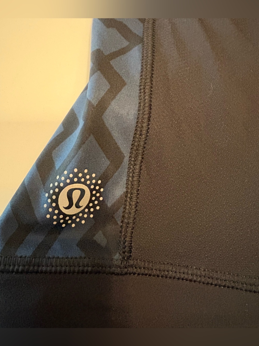 Seawheeze Lululemon What the Sport crop black/blue size 8 - Picture 5 of 5